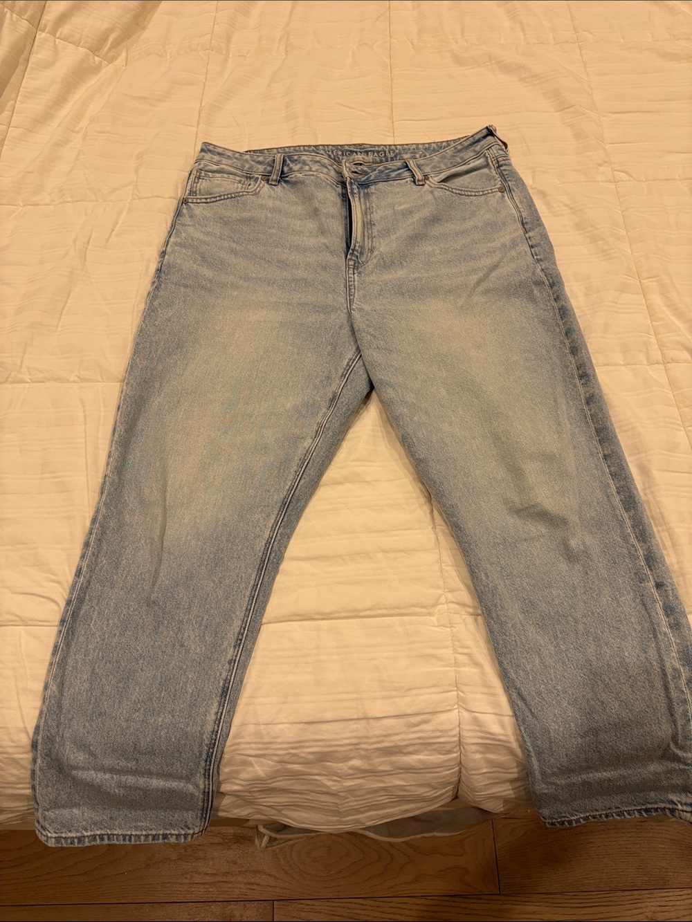 American Eagle Outfitters Light Blue Boyfriend STRIGID jeans size 16S